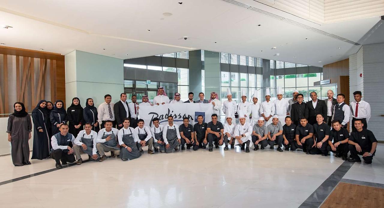 Radisson Blu Hotel & Residence, Riyadh Diplomatic Quarter Экстерьер фото