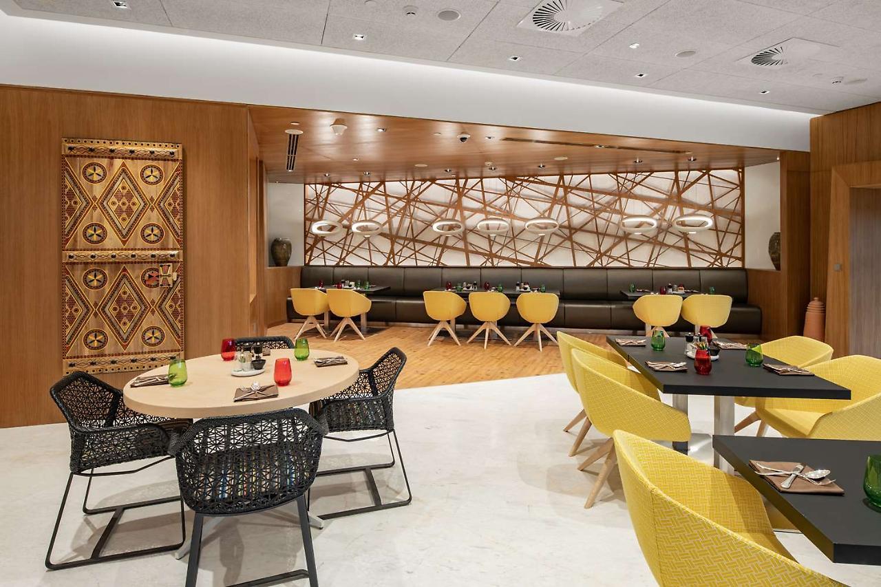 Radisson Blu Hotel & Residence, Riyadh Diplomatic Quarter Экстерьер фото