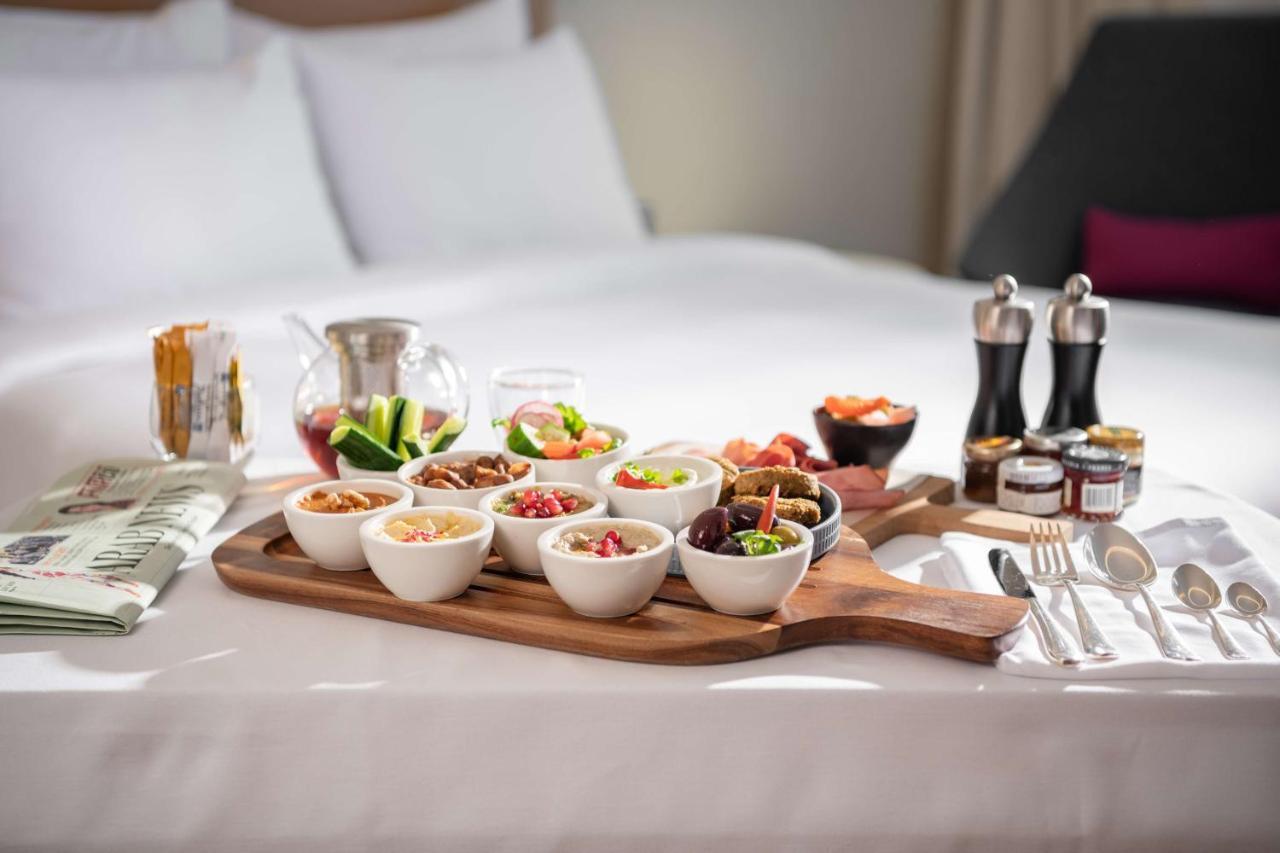 Radisson Blu Hotel & Residence, Riyadh Diplomatic Quarter Экстерьер фото