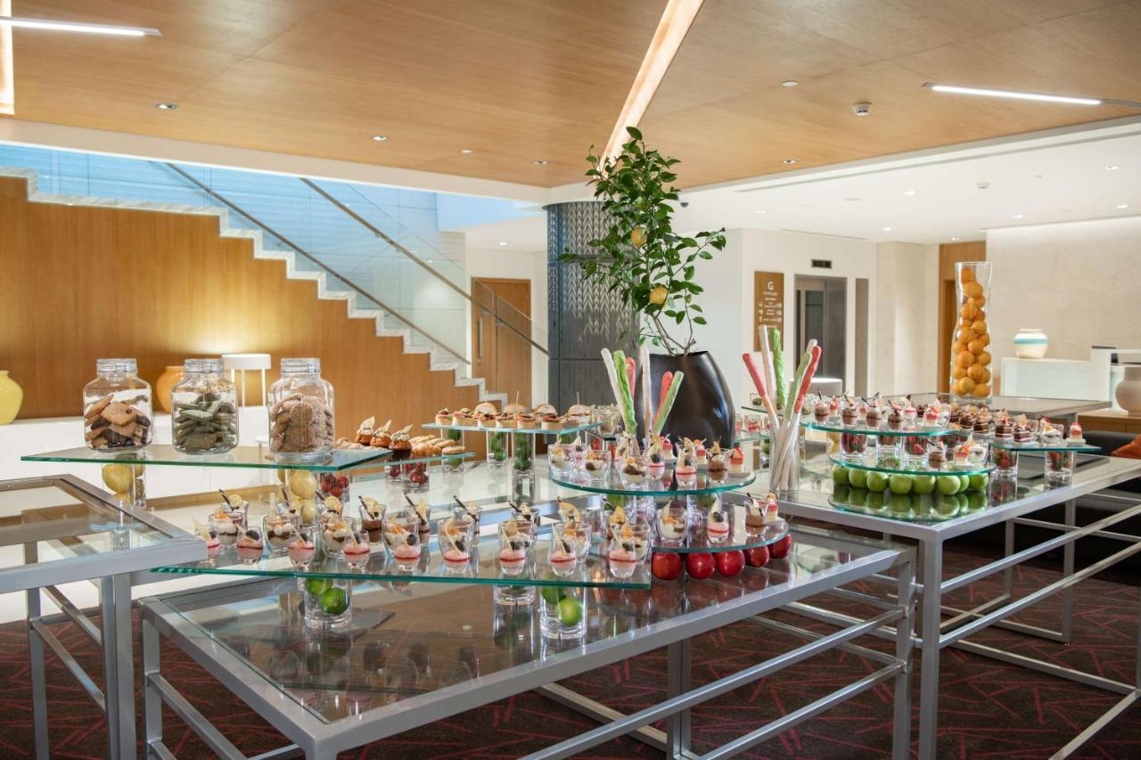 Radisson Blu Hotel & Residence, Riyadh Diplomatic Quarter Экстерьер фото